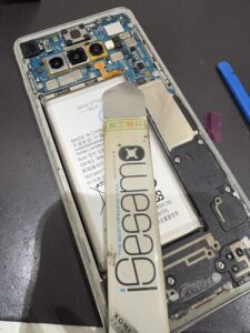 新しいバッテリー取付後