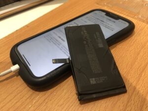 バッテリー交換修理後のiPhone