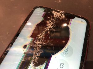 画面修理　枚方市