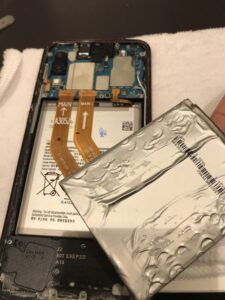 Galaxy A30の修理中