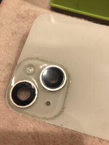 iPhoneカメラ修理中