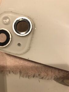 iPhoneカメラ修理中