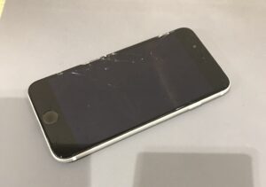 iPhoneSE3画面交換