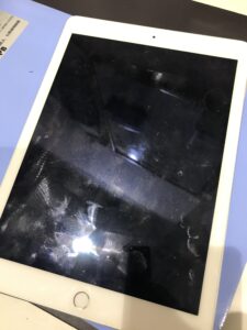 iPadAir2の修理前