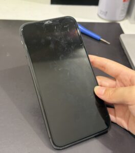 修理前のiPhone11