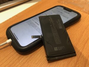 枚方、iPhone、バッテリー