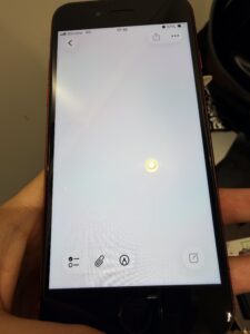 iPhoneSE3液晶不良　画面交換