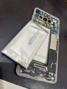 枚方市招提 Galaxy バッテリー交換 作業風景