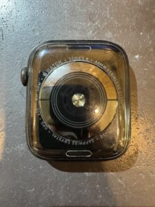 AppleWatch修理前　背面
