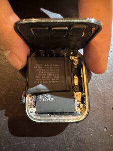 バッテリー取り出し