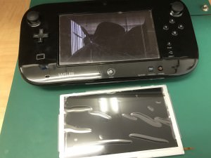 WiiUゲームパッド液晶割れ