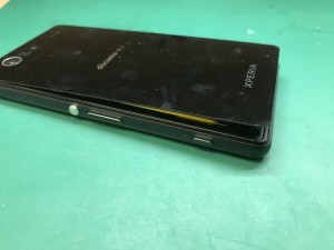 Xperia Z3compact バッテリー膨張