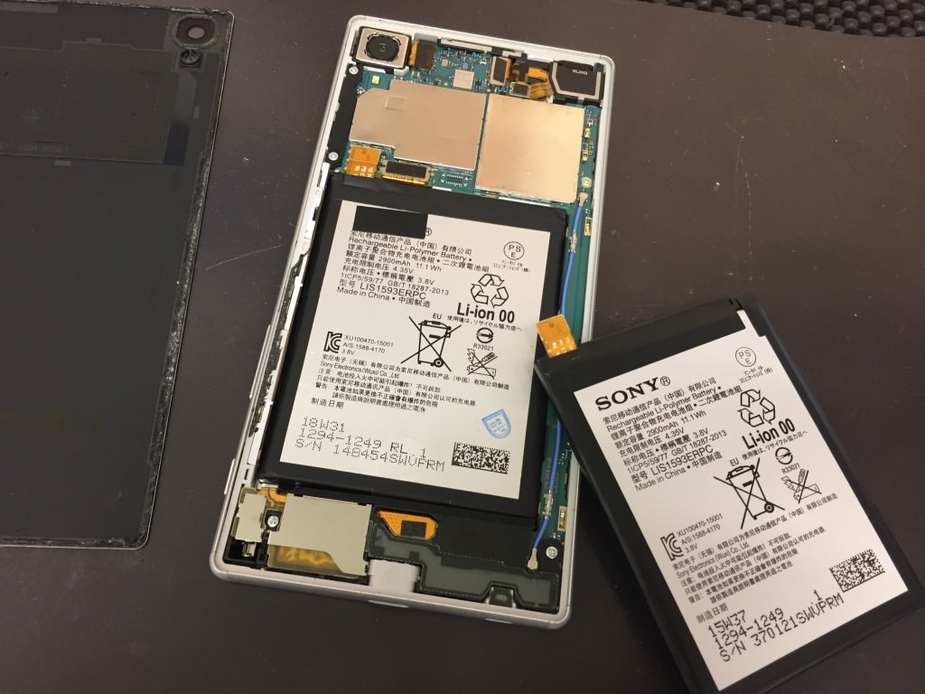 Xperia Z5 バッテリー交換