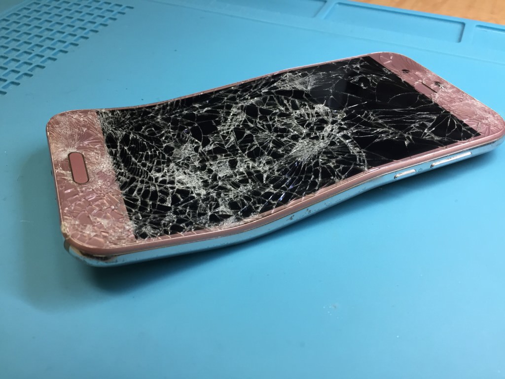 AQUOS605SH 極度の湾曲　画面割れ　移植修理