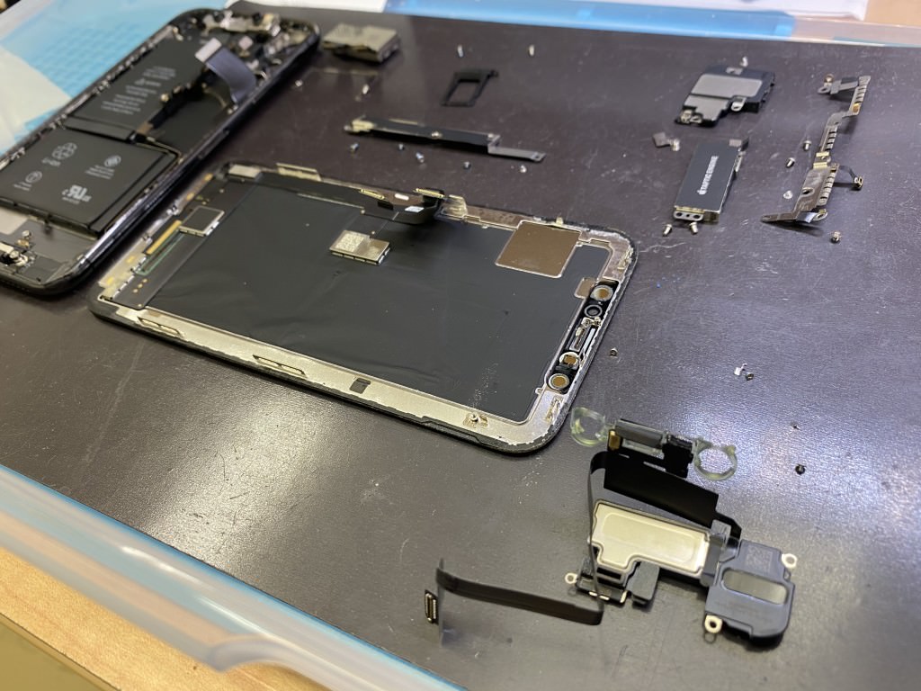 iPhone X 水没復旧修理　水に濡れた　川に落とした　海に落とした　雨に濡れた