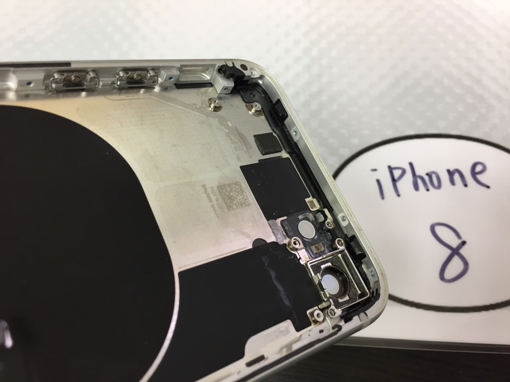 iPhone　8　ボタン修理　電源　スリープ　音量調節　サイレントモード切り替え