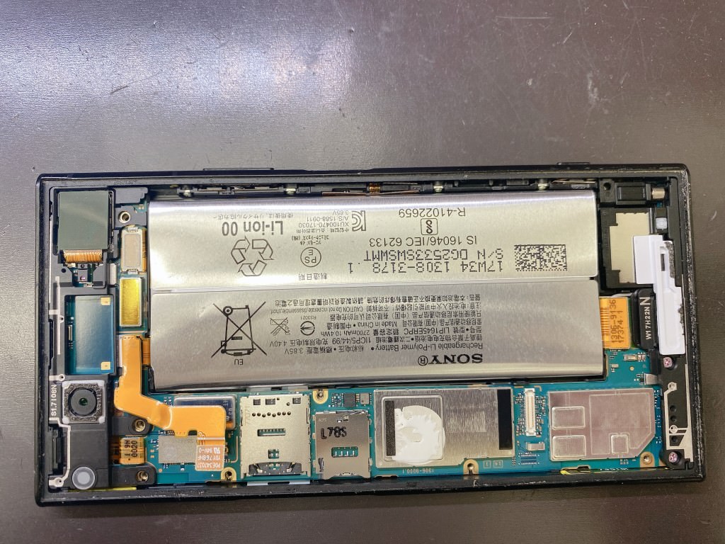 Xperia XZ1(SO-01K)　バッテリー交換修理