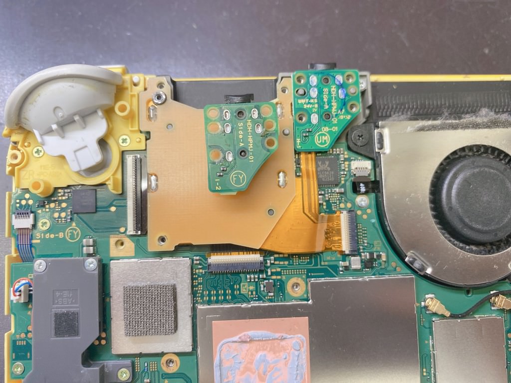 Nintendo SwitchLite　イヤホンジャック基板交換修理