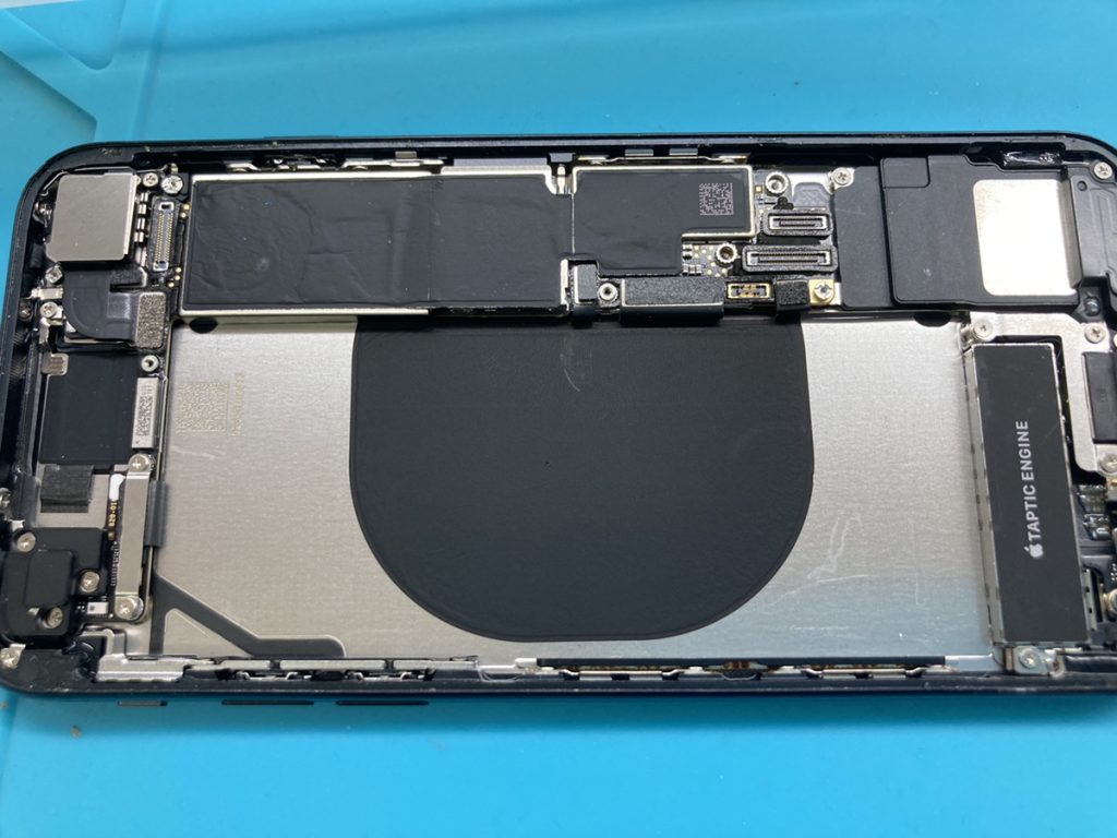 iPhone SE第2世代　バッテリー