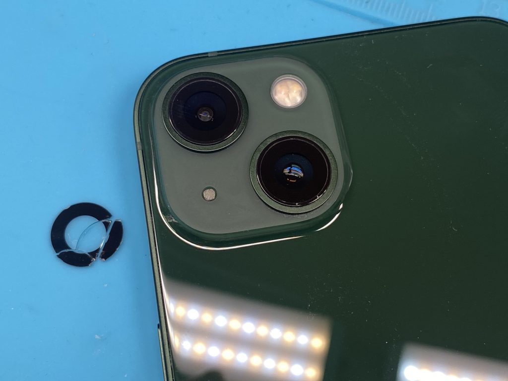 iPhone 13 カメラレンズ修理