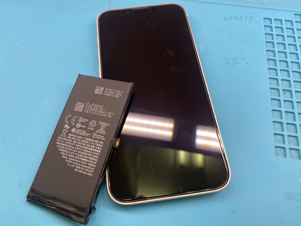 iPhone 13 mini バッテリー交換