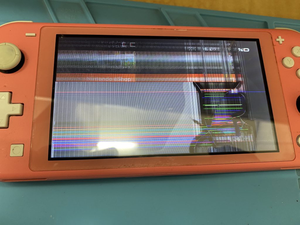 Switch lite液晶画面割れ
