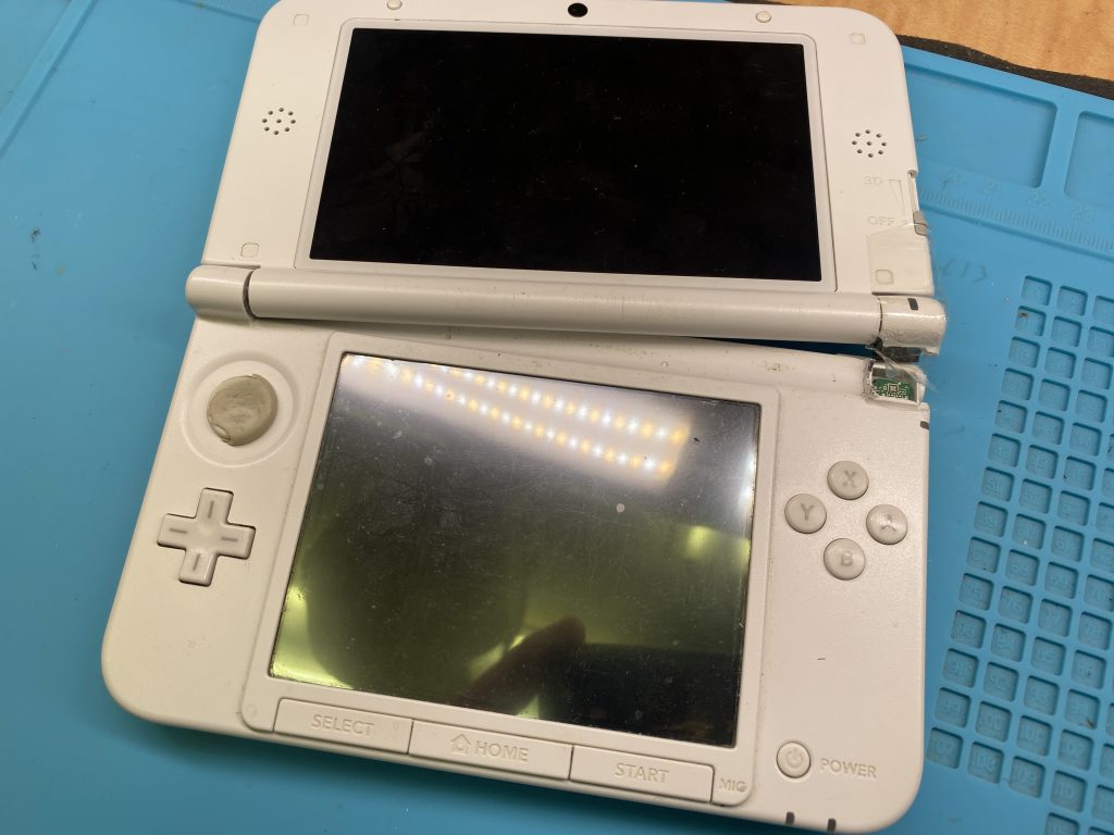 3DS LL 破損