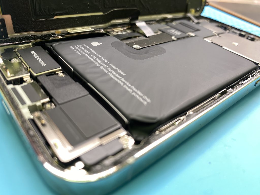 iPhone 13 Pro 分解