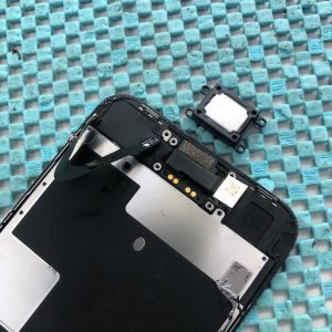 iPhoneSE2 画面交換修理 スマホスピタル博多駅前店 博多 iPhone修理