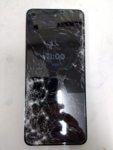 moto g52j(5g)、画面割れ、画面交換修理、スマホ修理、スマホスピタル博多駅前店