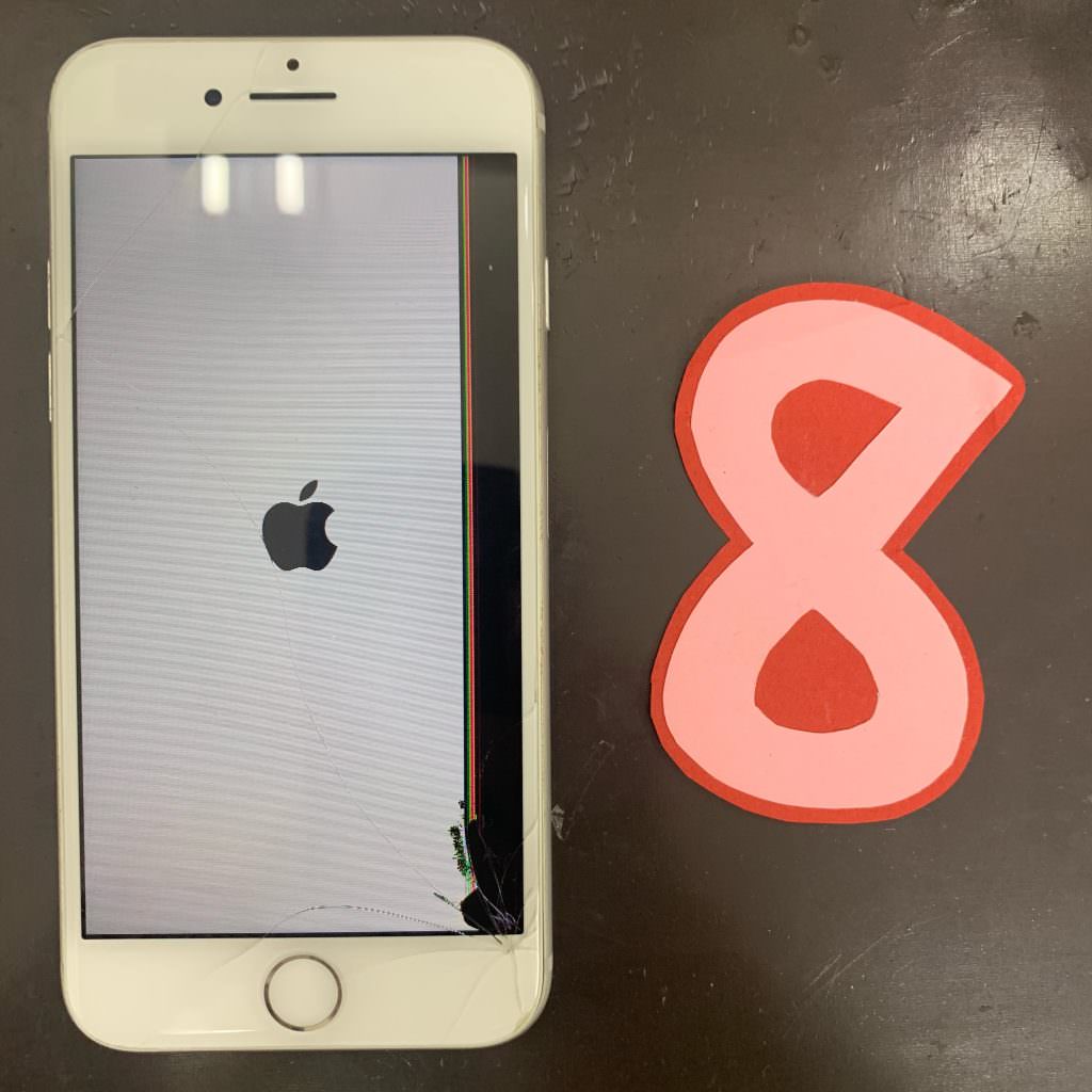 iPhone 8 液晶損傷 スマホスピタル熊本店