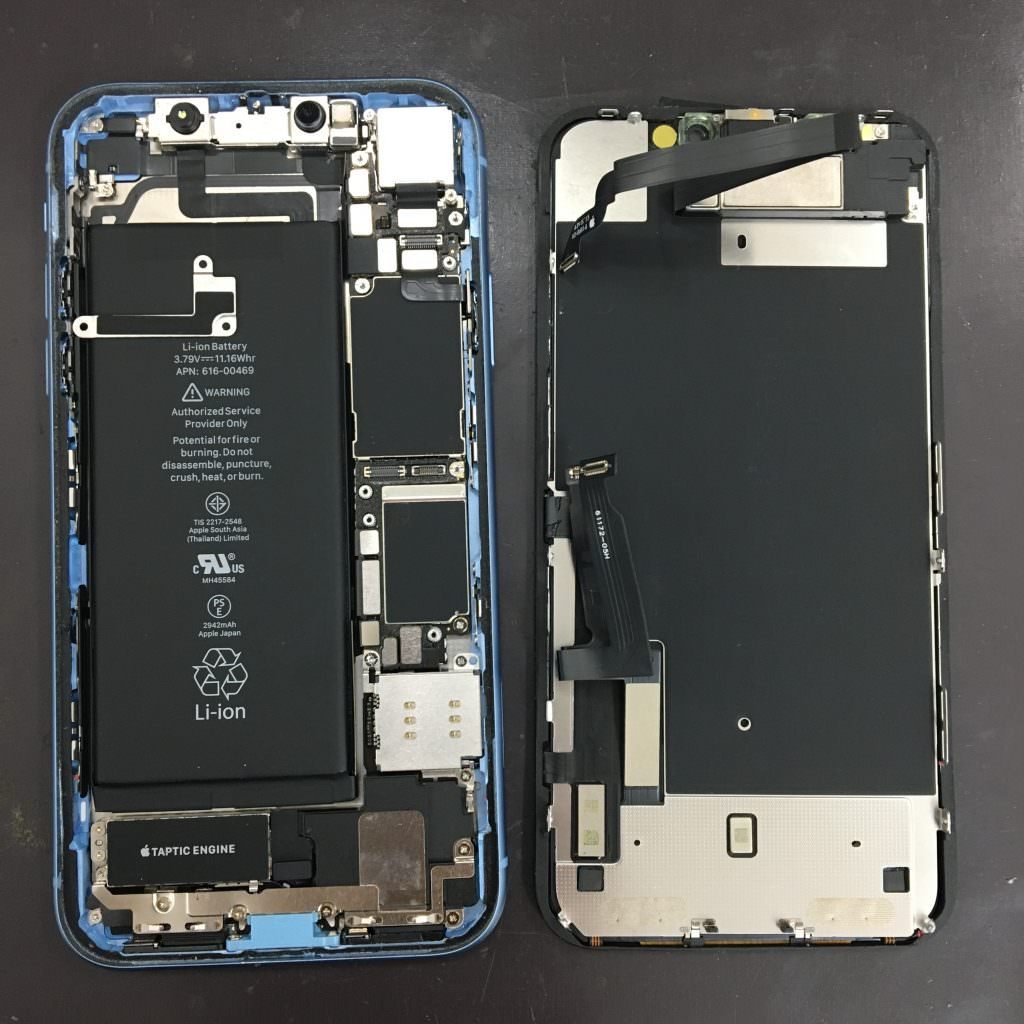 iPhone XR 分解 スマホスピタル熊本店