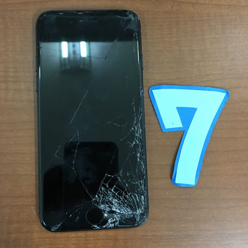 ガラス割れ 液晶 画面交換 iPhone7 iPhone・スマホ修理のスマホスピタル熊本店