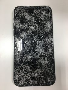 iPhone11Pro 画面割れ 画面交換