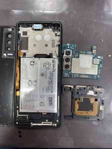 Xperia10Ⅱ　基板取り外し