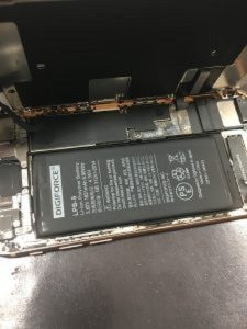 iPhone8　バッテリー交換