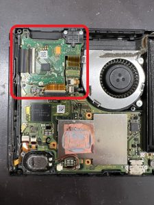 Switch/ゲームソフトトレー取り出し