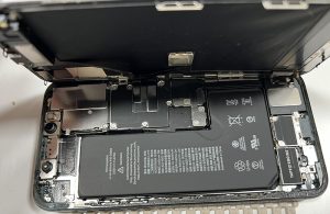 スマホスピタル 熊本下通店 iPhone 11 Pro 画面交換