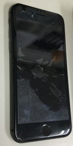 iPhone修理 画面割れ 画面交換修理 iPhone8 スマホスピタル熊本下通店