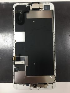 iPhone8 画面割れ 分解 取り外し スマホスピタル熊本下通店