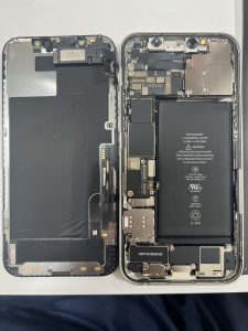 iPhone12　画面の取り外し
