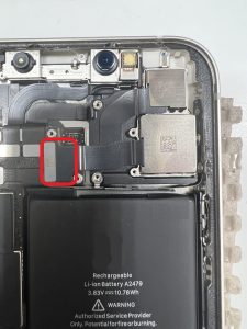 iPhone12　カメラカバーの取り外し後