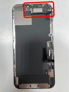 iPhone12　イヤースピーカー