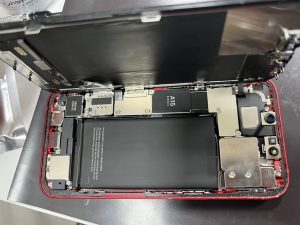 iPhone13画面交換スマホスピタル熊本下通店
