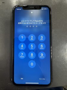iPhone11　修理前正面