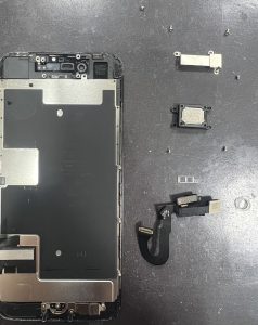 iPhoneSE2　イヤースピーカー