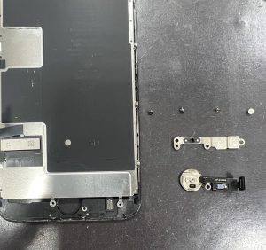 iPhoneSE2　ホームボタン