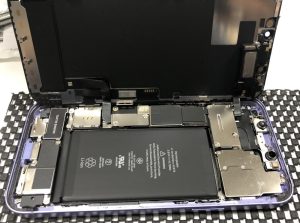 iPhone12 バックカメラ交換 iPhone修理 スマホスピタル熊本下通店