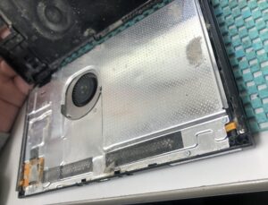 任天堂スイッチ 分解 内部クリーニング