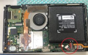 任天堂スイッチ 分解 内部クリーニング